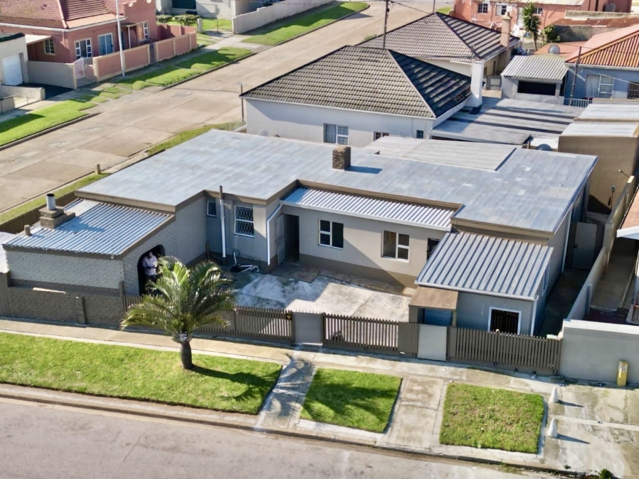 4 Bedroom Property for Sale in Sydenham Eastern Cape